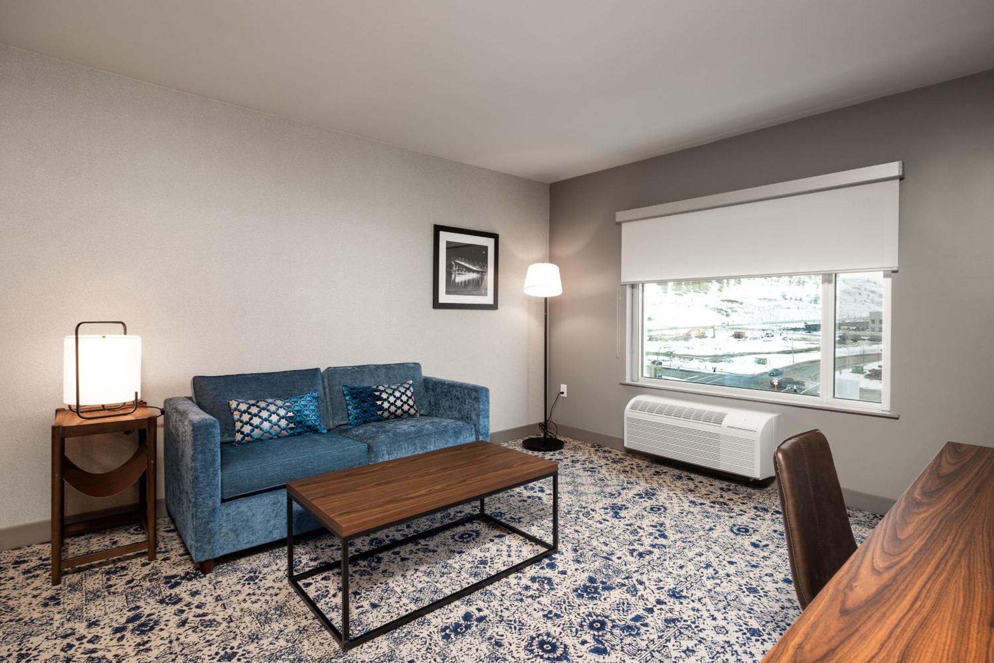 Four Points By Sheraton Kelowna Airport Екстер'єр фото