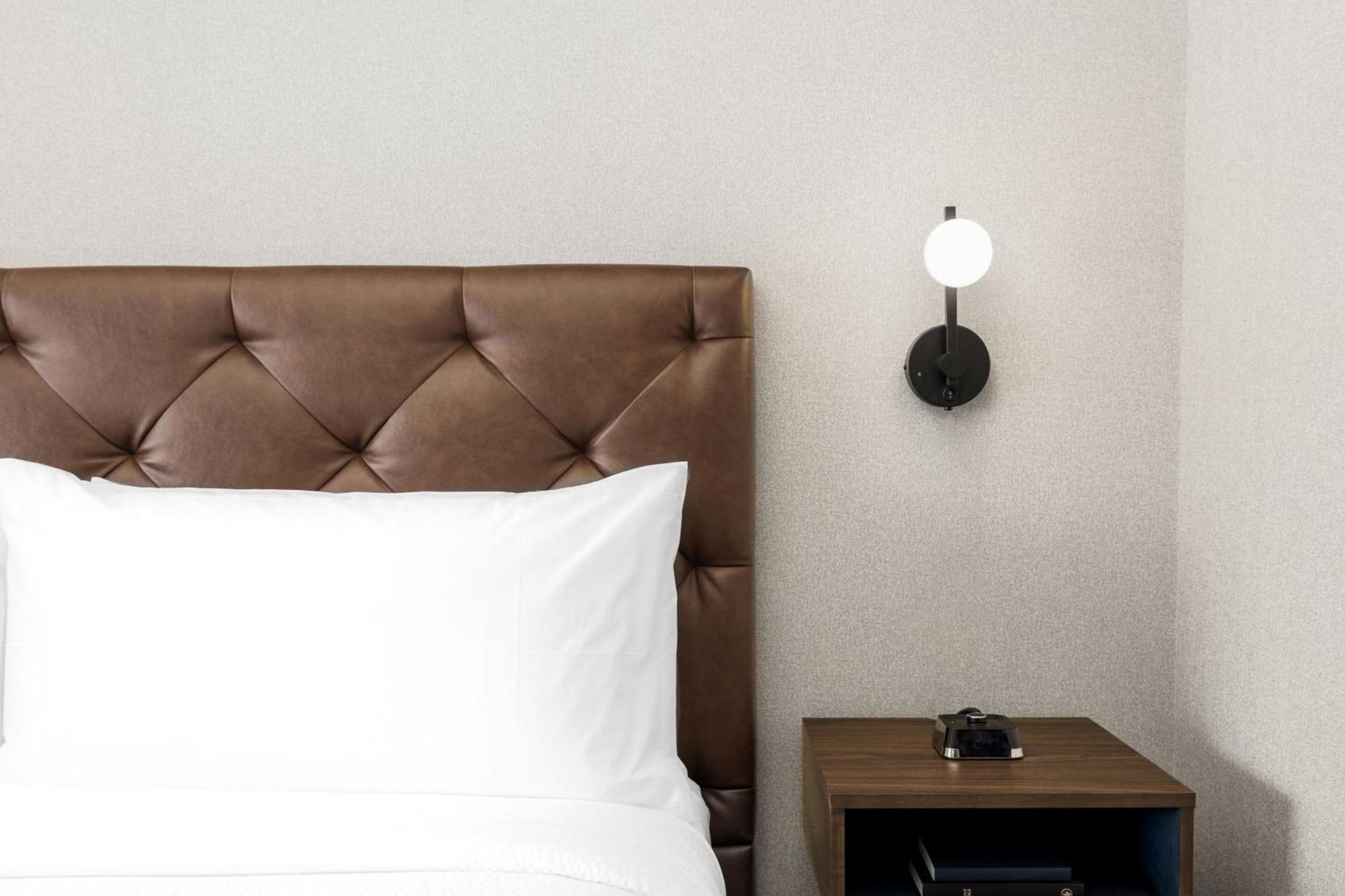 Four Points By Sheraton Kelowna Airport Екстер'єр фото